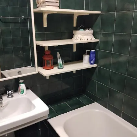 Гостьовий будинок Bibi's House *