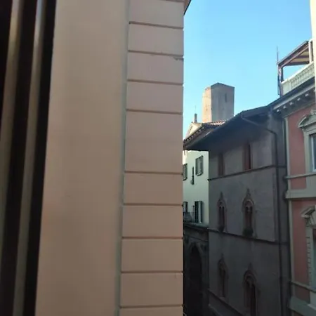 Bibi's House Гостьовий будинок *